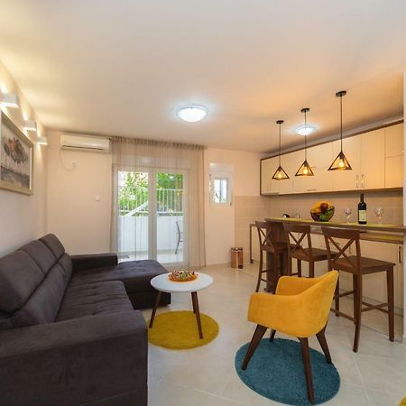 Apartmani Tref Petrovac Bagian luar foto