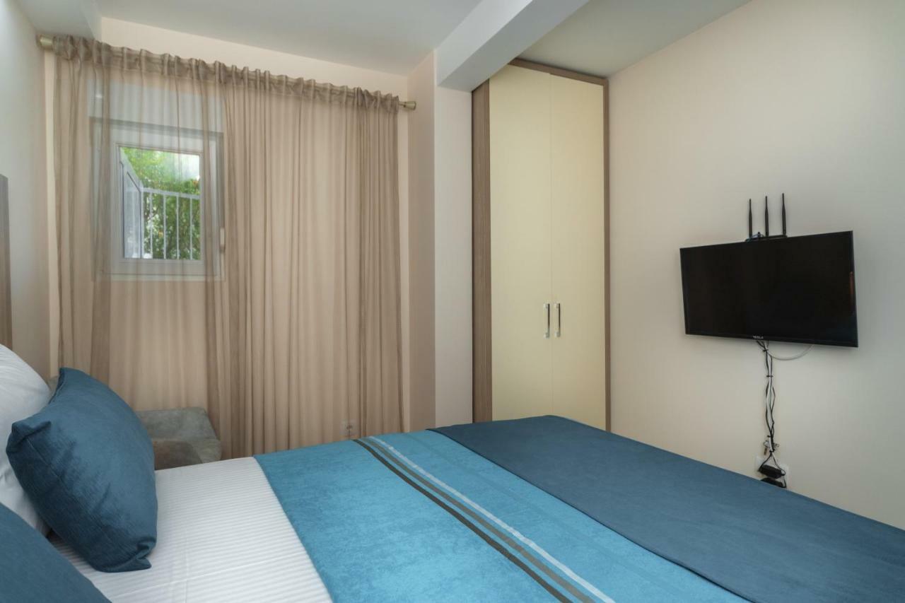 Apartmani Tref Petrovac Bagian luar foto
