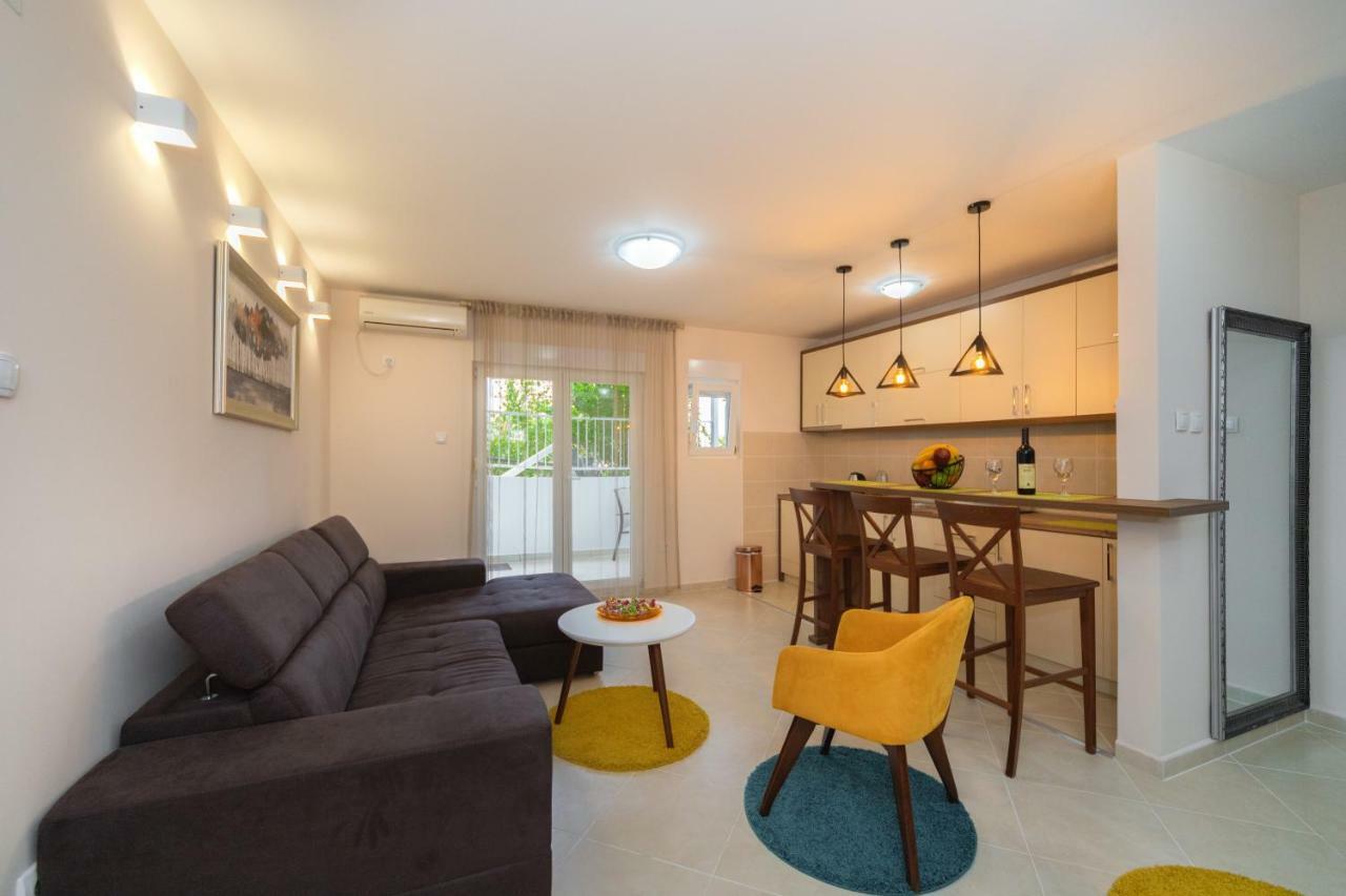 Apartmani Tref Petrovac Bagian luar foto