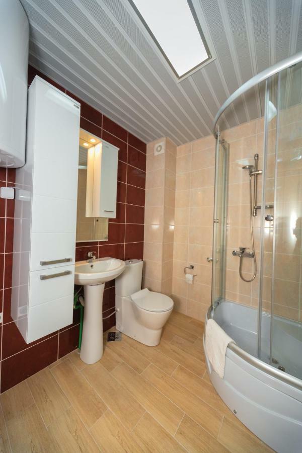 Apartmani Tref Petrovac Bagian luar foto