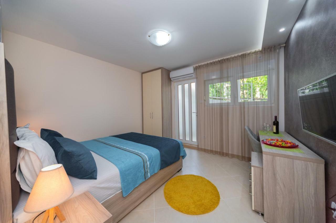 Apartmani Tref Petrovac Bagian luar foto
